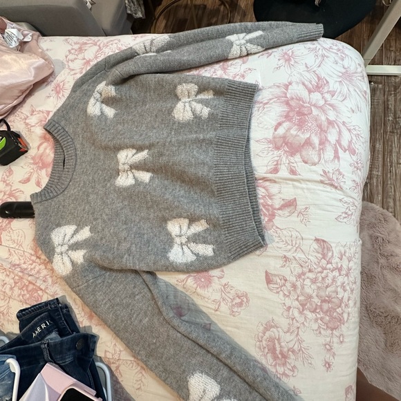 Charlotte Russe Sweaters - Charlotte Russe Gray Sweater with White Bow Details